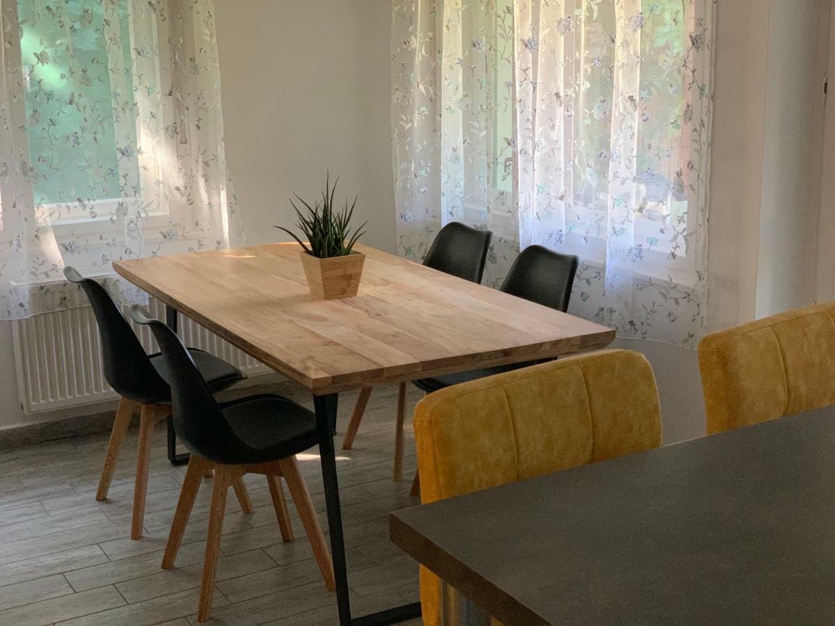 Csuka48 Apartman Sarvaš Exteriér fotografie